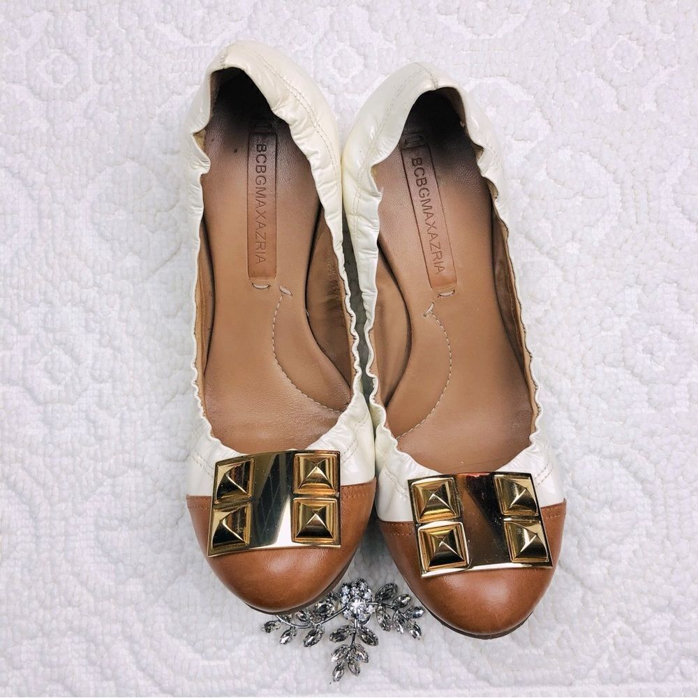 Vintage BCBGMaxazria Shoes Heels White Brown and Gold